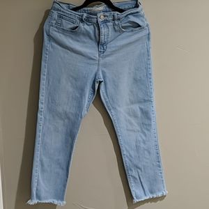 Levi 724 High Rise Cropped Jeans